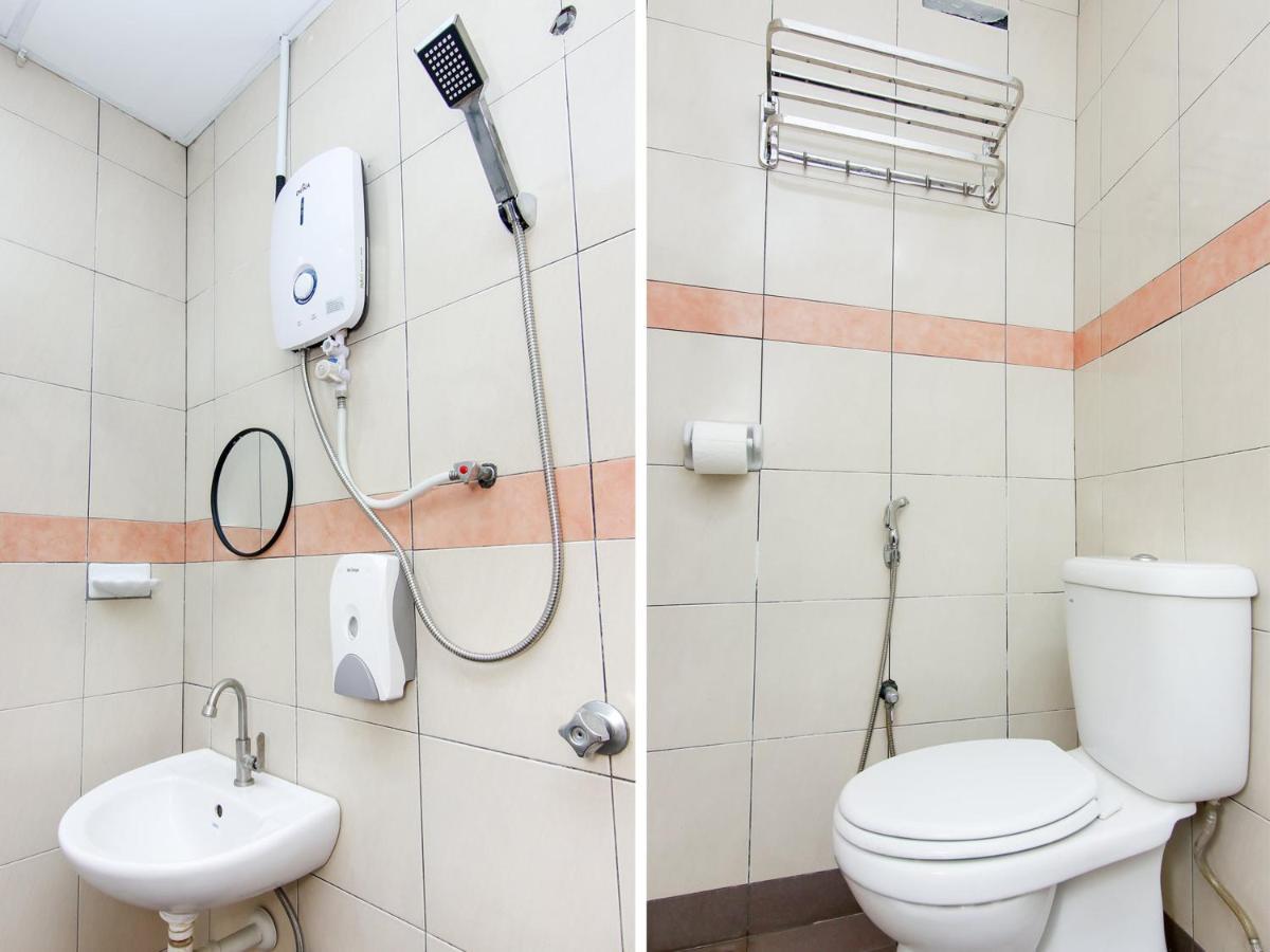 Oyo 89846 Lotus Inn Hotel Malacca Ngoại thất bức ảnh
